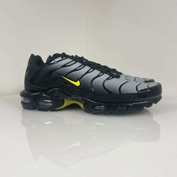 Nike Other - Nike Air Max Plus Black Opti Yellow DM0032-012 Mens Size 11